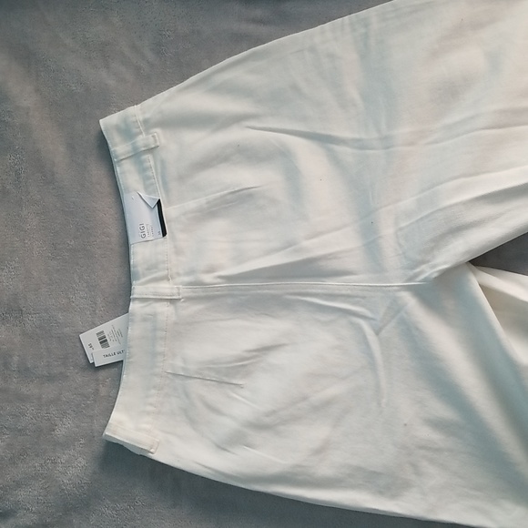 Dynamite Ultra High Waisted Gigi Tapered Pants with Pleats - Picture 3 of 4